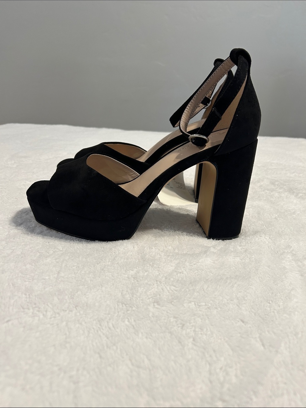 The Drop Women’s Hamalie Black Suede ankle strap platform Sandals. Chucky Heel. - Picture 5 of 10